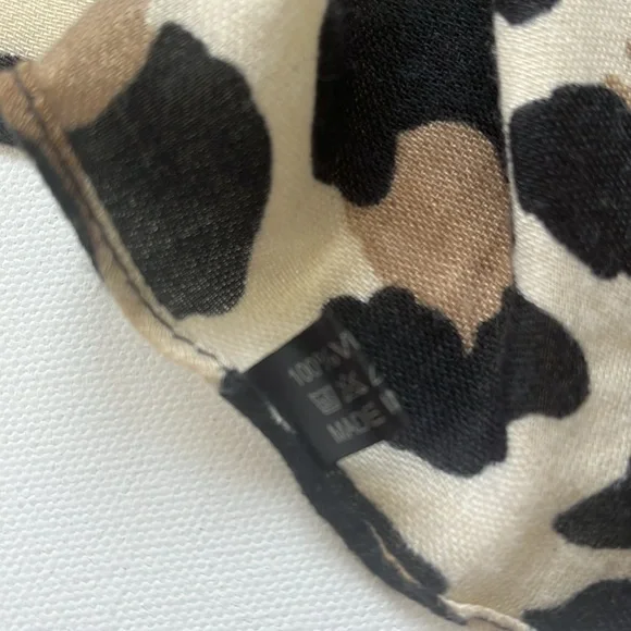 Chic Leopard Print Scarf - Picture 8 of 8